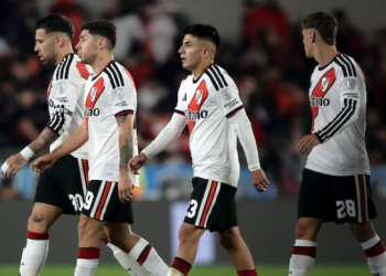 RIVER PERDIÓ POR PENALES ANTE INDEPENDIENTE SANTA FE EN EL MONUMENTAL Y QUEDÓ ELIMINADO DE LA COPA SUDAMERICANA