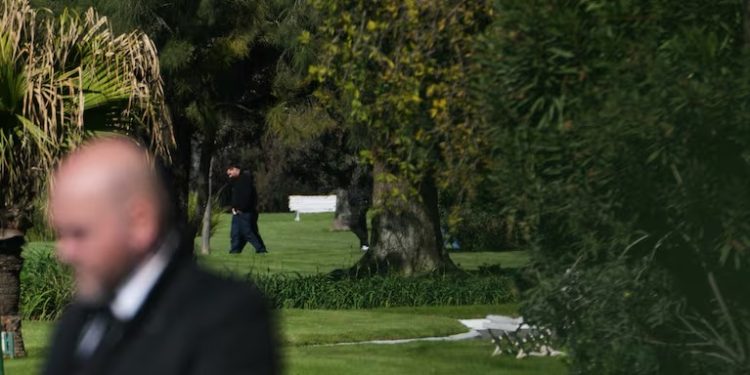BLINDARON EL CEMENTERIO PARA EVITAR DRONES Y MIRADAS EN EL FUNERAL DE JORGE MESSI
