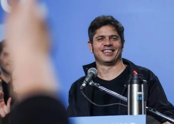 KICILLOF CONTRA MILEI EN MEDIO DE INTERNA PERONISTA: «NO VAMOS A ENTUSIASMAR A NADIE CON ODIO Y CON INSULTOS»