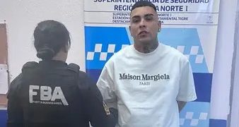 DETUVIERON A CALLEJERO FINO EN TIGRE: MANEJABA UNA CAMIONETA SIN PATENTE Y LLEVABA UN ARMA
