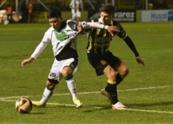 OLIMPO SE QUEDÓ CON EL CLÁSICO AL VENCER A VILLA MITRE POR 2 A 0