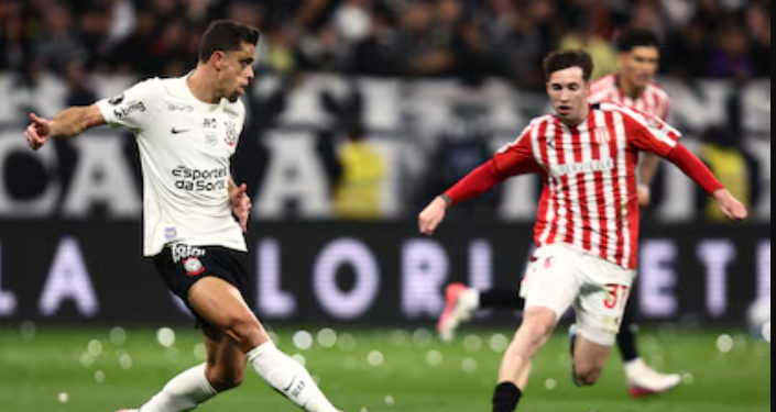 ESTUDIANTES VENCIÓ 1-0 A CORINTHIANS EN BRASIL Y SE CLASIFICÓ A LAS SEMIFINALES DE LA COPA LIBERTADORES