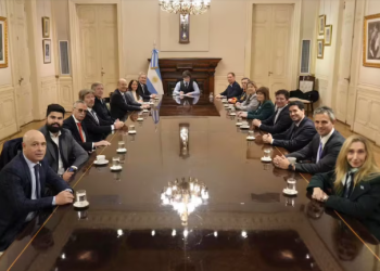 JAVIER MILEI REÚNE AL GABINETE ANTES DE ENVIAR EL PROYECTO SOBRE MALVINAS AL CONGRESO