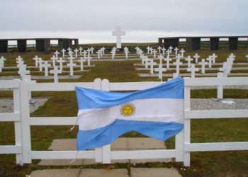 VETERANOS DE MALVINAS REALIZAN UN PETITORIO PARA LA CONSTRUCCIÓN DE UNA CAPILLA EN EL CEMENTERIO ARGENTINO DE LAS ISLAS MALVINAS