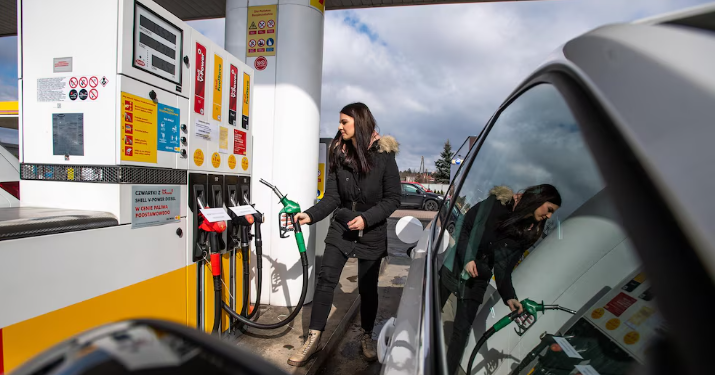 LA VENTA DE COMBUSTIBLES SUBIÓ TRAS SIETE MESES EN ROJO, PERO LA NAFTA TODAVÍA NO DA SEÑALES DE RECUPERACIÓN
