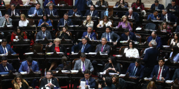 PRESENTARON UN PROYECTO PARA SUSPENDER LA DIETA A LOS DIPUTADOS QUE INSULTEN EN EL CONGRESO