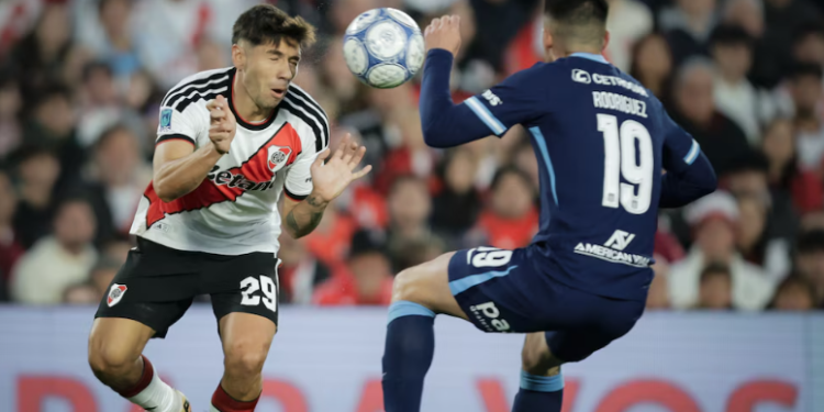 RIVER PLATE VENCIÓ 1-0 A RACING Y LLEGA EN ALZA AL SUPERCLÁSICO ANTE BOCA JUNIORS