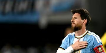 MESSI Y UN MENSAJE PARA SU PADRE: «NO SABÉS LO QUE TE EXTRAÑAMOS ANOCHE»