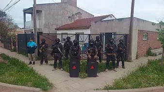 UNA MUJER FUE DETENIDA POR ROBARLE A SU ABUELO DE 85 AÑOS