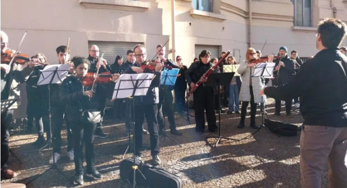 LOS ORGANISMOS ARTÍSTICOS DEL SUR REALIZARÁN EL SEGUNDO ABRAZO AL TEATRO MUNICIPAL